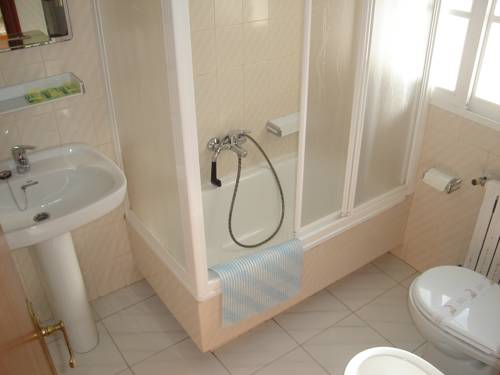 Imagen de la habitación del Hotel Martinez. Foto 3