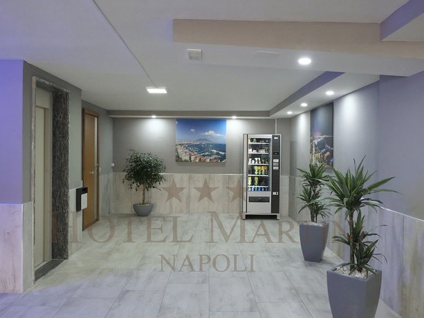 Imagen de los interiores del Hotel Martini, Casavatore. Foto 17