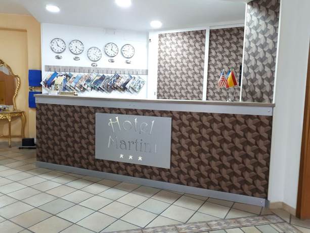 Imagen de los interiores del Hotel Martini, Casavatore. Foto 19