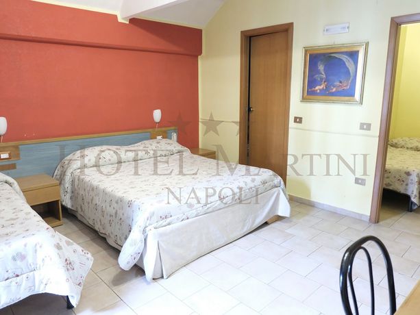 Imagen de la habitación del Hotel Martini, Casavatore. Foto 6