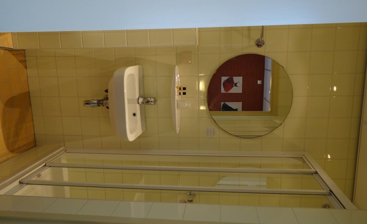 Imagen de la habitación del Hotel Martini, Groninga. Foto 5