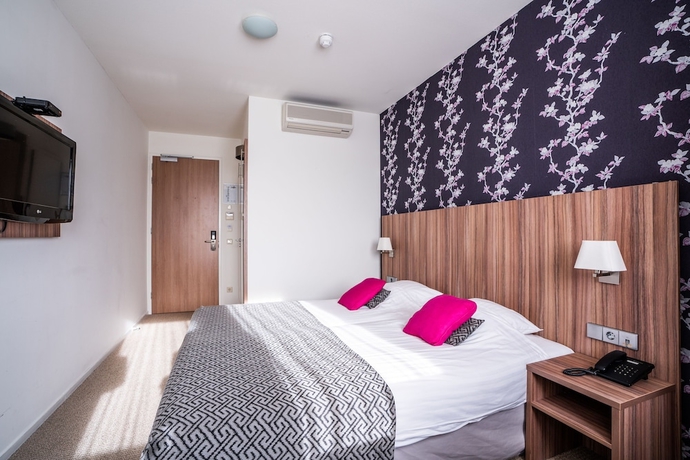 Imagen de la habitación del Hotel Martini, Groninga. Foto 16