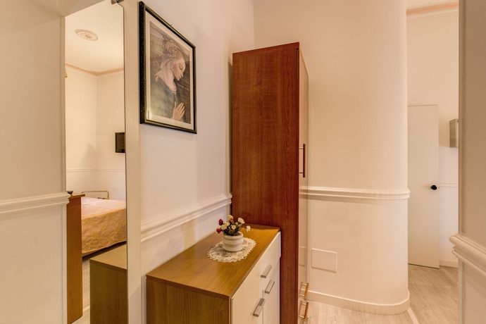 Imagen de la habitación del Hotel Martini, Roma. Foto 4