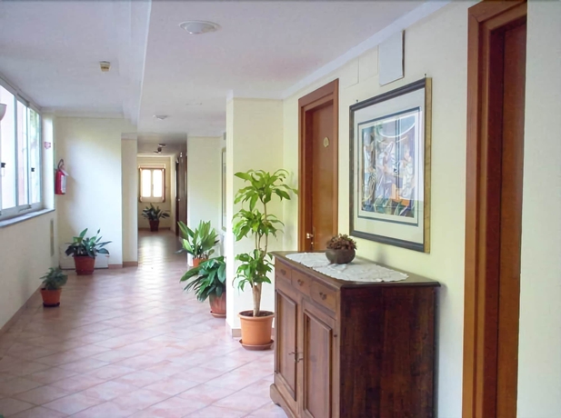 Imagen de los interiores del Hotel Martino. Foto 14