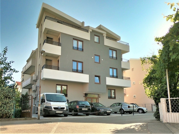Imagen general del Hotel Martinovic Rooms, Budva. Foto 1