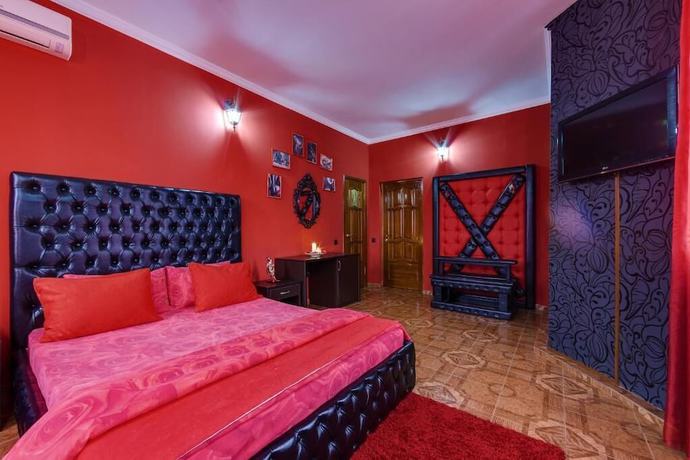 Imagen de la habitación del Hotel Marton Lion. Foto 4
