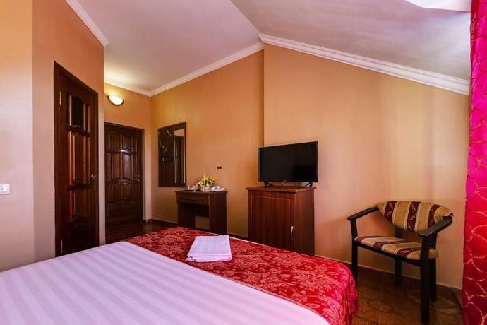 Imagen de la habitación del Hotel Marton Lion. Foto 11