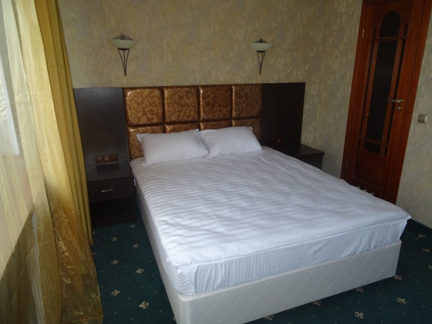Imagen de la habitación del Hotel Marton Olimpic. Foto 2