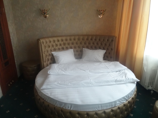 Imagen de la habitación del Hotel Marton Olimpic. Foto 3