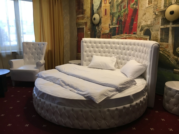 Imagen de la habitación del Hotel Marton Olimpic. Foto 15