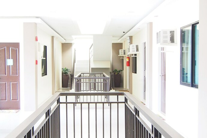 Imagen de los interiores del Hotel Marton Suites. Foto 26