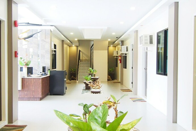 Imagen de los interiores del Hotel Marton Suites. Foto 28