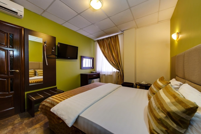 Imagen de la habitación del Hotel Marton Turgeneva. Foto 6