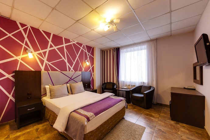 Imagen de la habitación del Hotel Marton Turgeneva. Foto 7