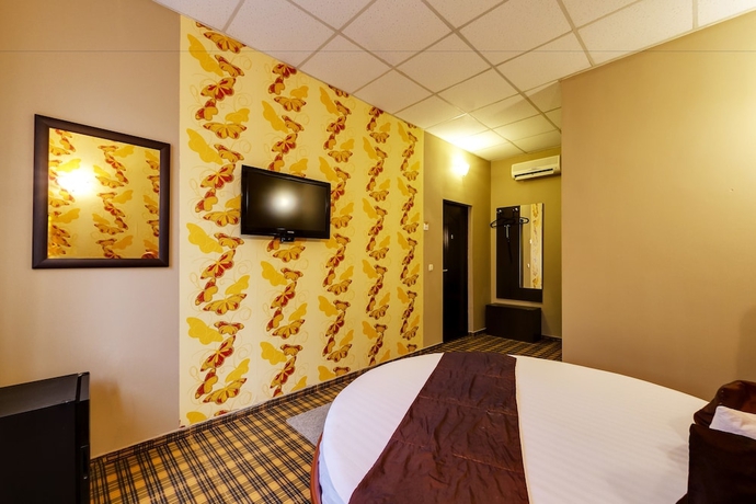 Imagen de la habitación del Hotel Marton Villa Dias. Foto 8