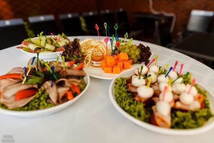 Imagen del bar/restaurante del Hotel Marton Villa Dias. Foto 2