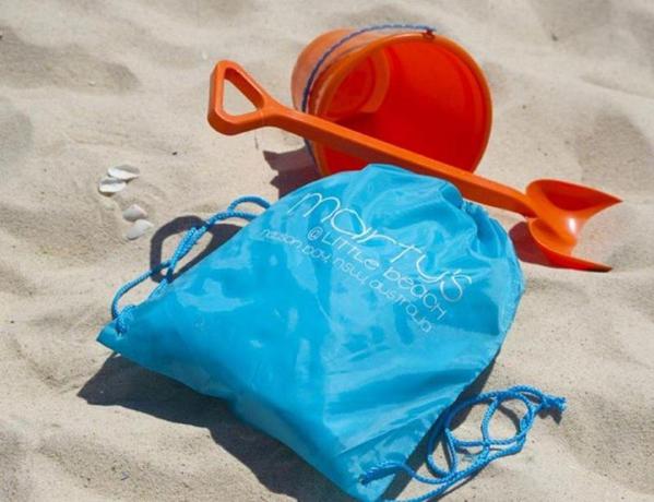 Imagen general del Hotel Marty's At Little Beach Apartments. Foto 3