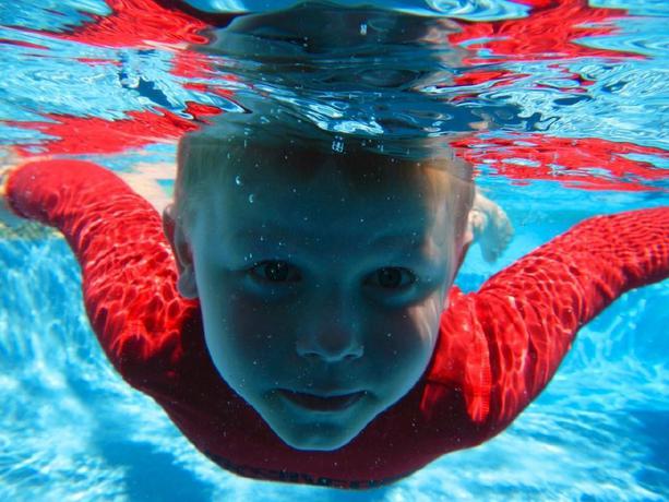 Imagen general del Hotel Marty's At Little Beach Apartments. Foto 11