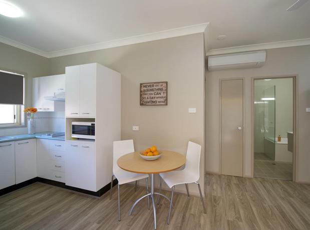 Imagen general del Hotel Marty's At Little Beach Apartments. Foto 13