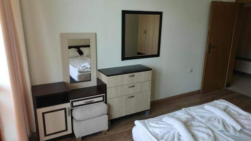 Imagen general del Hotel Marty\'s Beachfront Apartments. Foto 2
