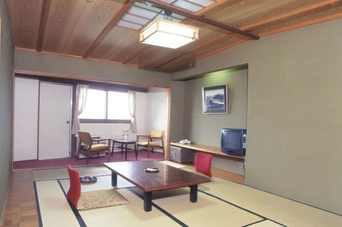 Imagen de la habitación del Hotel Maruike. Foto 12