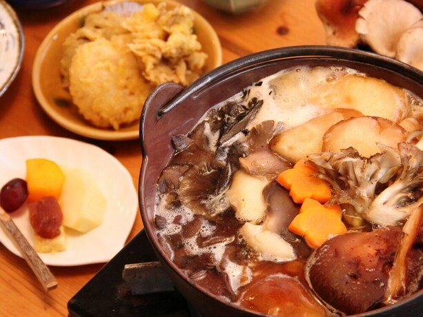 Imagen del bar/restaurante del Hotel Marunaka Lodge. Foto 11