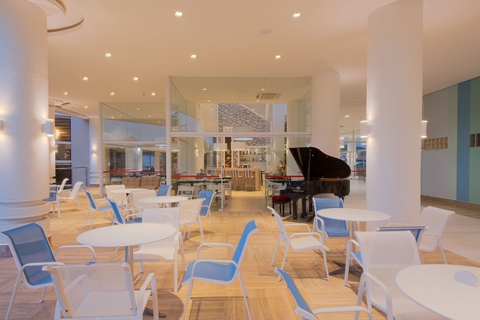 Imagen de los interiores del Hotel Marupiara. Foto 19