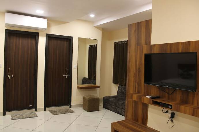 Imagen general del Hotel Maruti Group ofs - Shri Naman. Foto 2