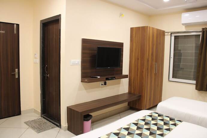 Imagen general del Hotel Maruti Group ofs - Shri Naman. Foto 10