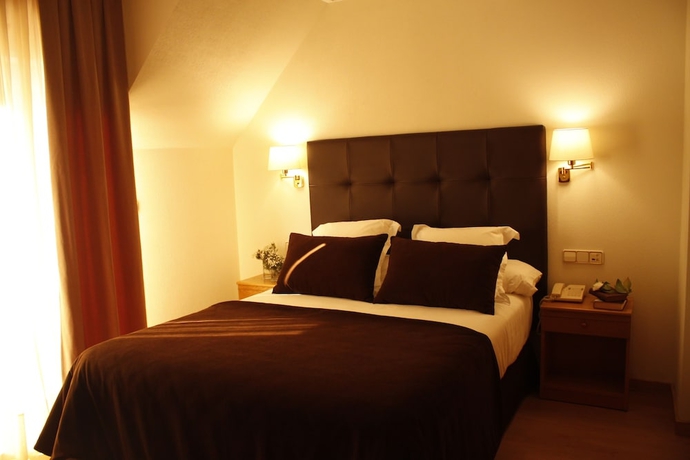 Imagen de la habitación del Hotel Maruxia. Foto 6