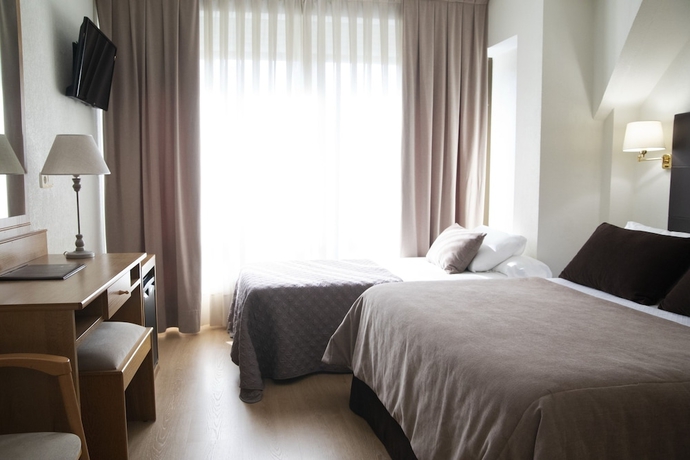 Imagen de la habitación del Hotel Maruxia. Foto 10