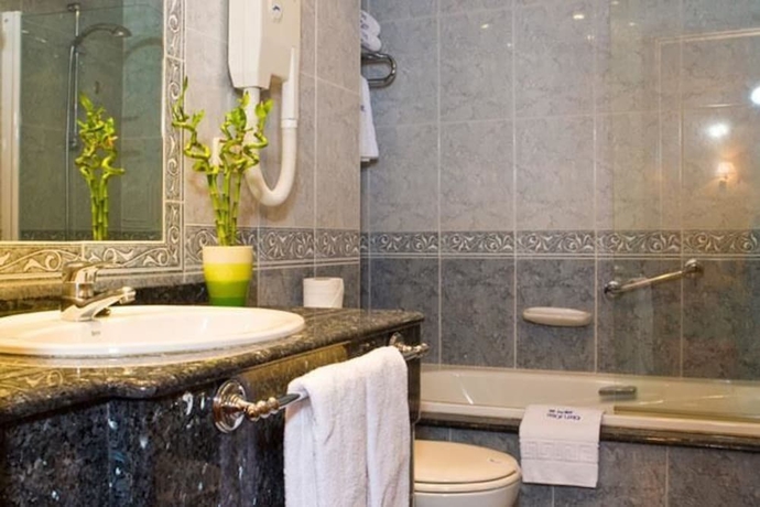 Imagen de la habitación del Hotel Maruxia. Foto 14