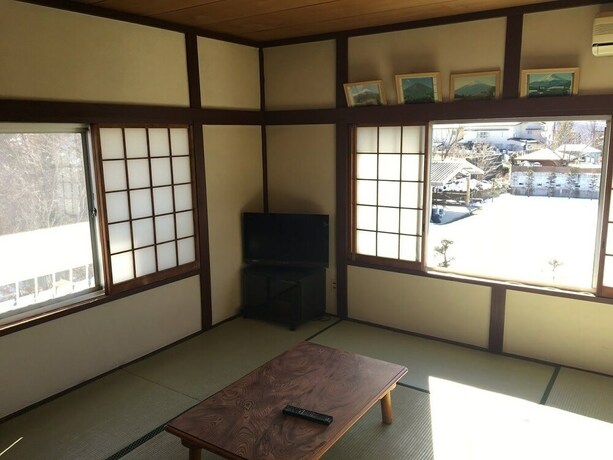 Imagen de la habitación del Hotel Maruyaso. Foto 20