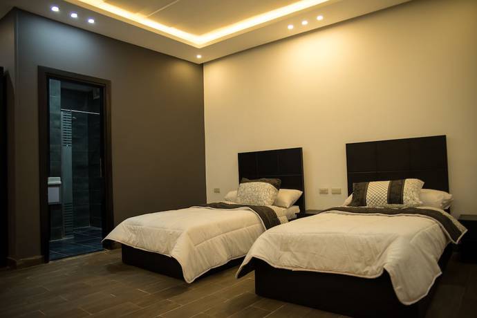 Imagen de la habitación del Hotel Marvel Stone. Foto 13