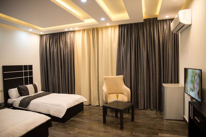 Imagen de la habitación del Hotel Marvel Stone. Foto 15
