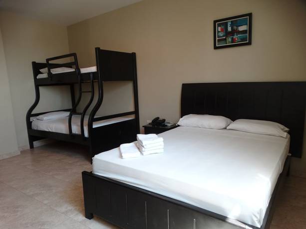 Imagen de la habitación del Hotel Marvento Dos. Foto 11