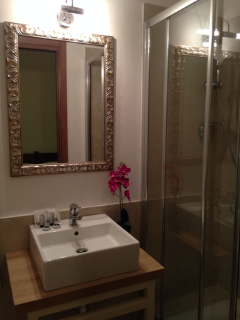 Imagen de la habitación del Hotel Marvi. Foto 7