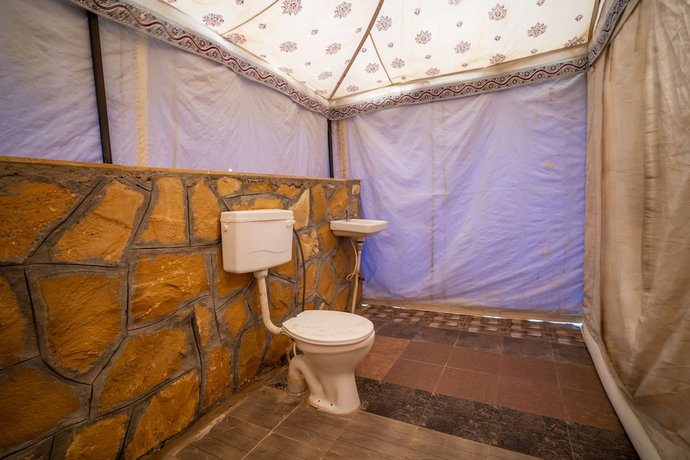 Imagen de la habitación del Hotel Marvin Desert Camp. Foto 12