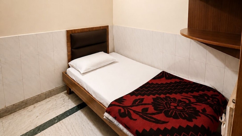 Imagen de la habitación del Hotel Marwari. Foto 16