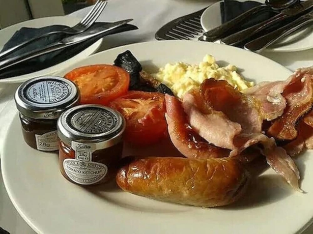 Imagen del bar/restaurante del Hotel Marwell. Foto 6