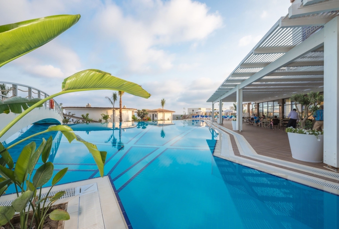Imagen de la piscina del Hotel Mary Alanya. Foto 18