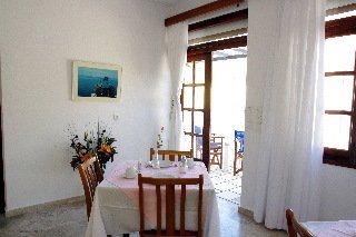 Imagen de la piscina del Hotel Mary Bill. Foto 15