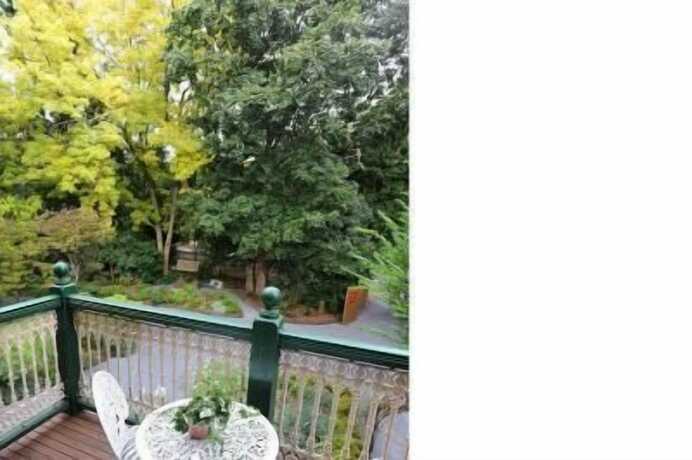 Imagen general del Hotel Mary Card's Coach House. Foto 16