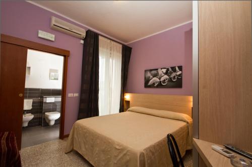 Imagen de la habitación del Hotel Mary Fleur. Foto 5