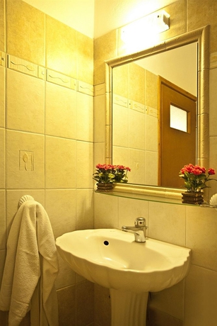 Imagen de la habitación del Hotel Mary Studios and Apartments. Foto 2