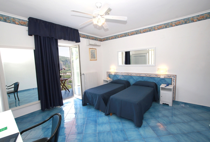 Imagen de la habitación del Hotel Mary, Vico Equense. Foto 8