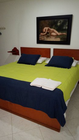 Imagen de la habitación del Hotel Mary plaza. Foto 15