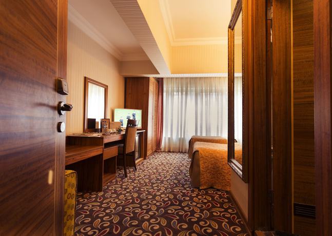 Imagen de la habitación del Hotel Marya. Foto 17
