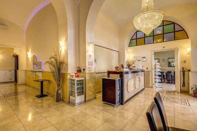 Imagen de los interiores del Hotel Maryelen. Foto 18