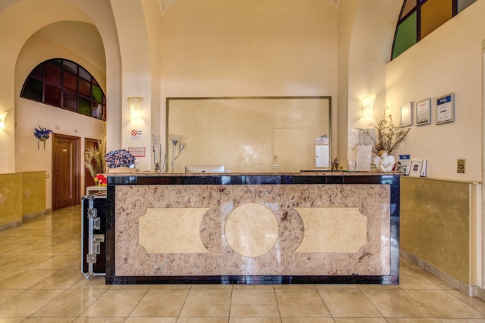 Imagen de los interiores del Hotel Maryelen. Foto 19